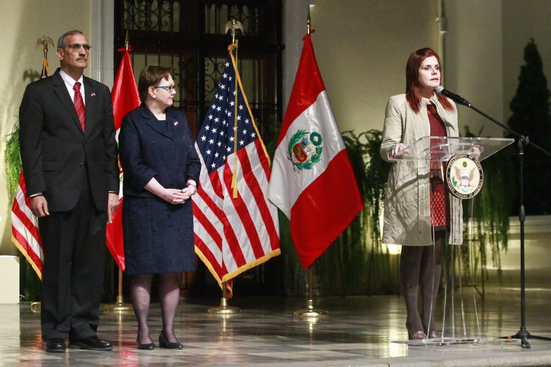 El Embajador de EEUU en el Perú, Krishna R. Urs recibe los saludos por el 242 aniversario de la independencia de los EEUU. Foto - ANDINA/Eddy Ramos.