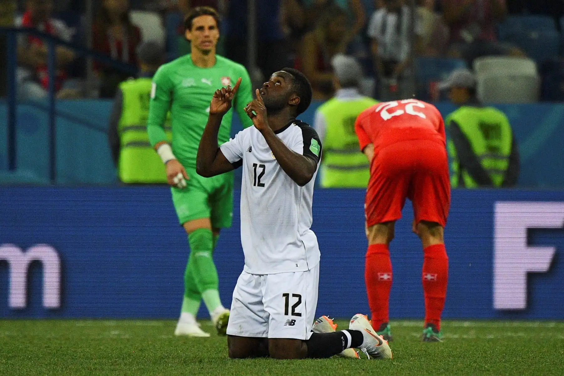 El alero Joel Campbell de Costa Rica reacciona al final del partido de fútbol del Grupo E de la Copa Mundial Rusia 2018 entre Suiza y Costa Rica en el Estadio Nizhny Novgorod en Nizhny Novgorod el 27 de junio de 2018. / AFP