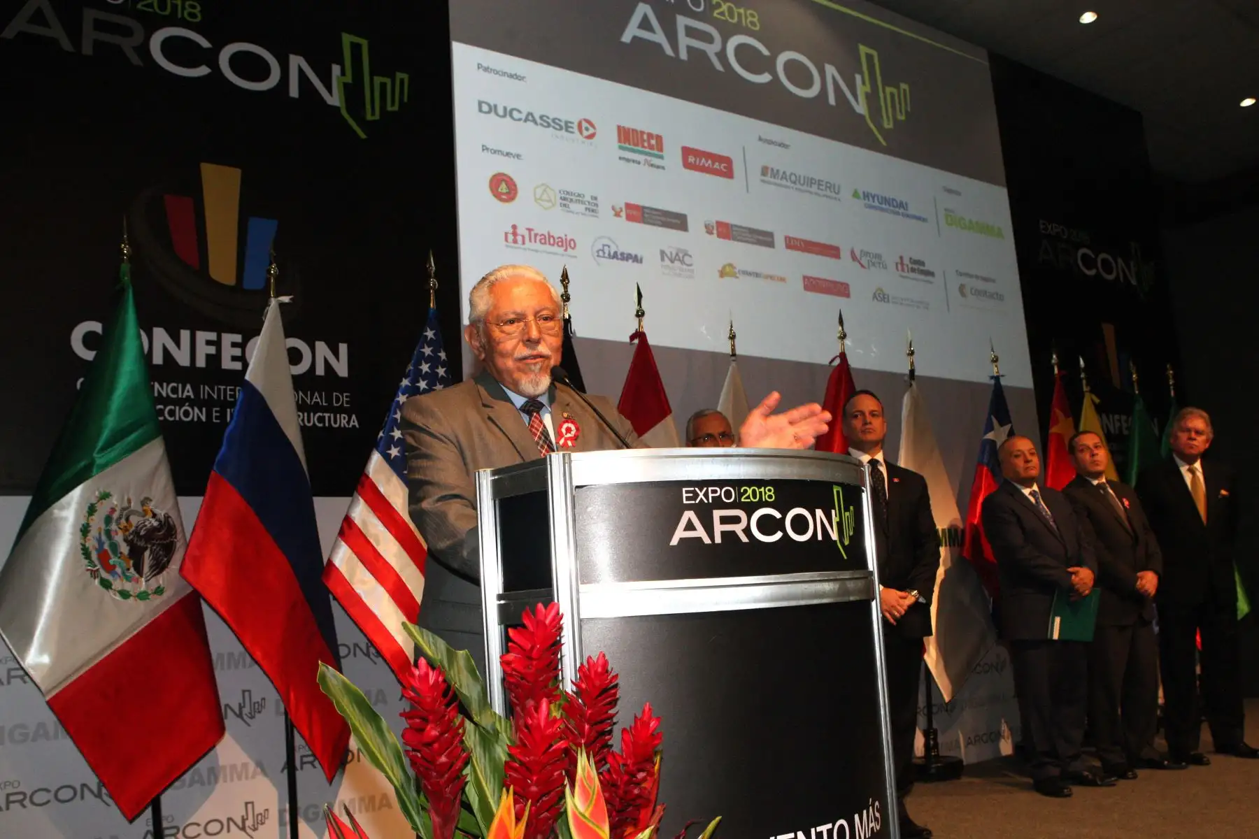 Ministro de Vivienda, Javier Pique inauguró Feria de la construción "Expoarcon 2018" en el Jockey Plaza.Foto:ANDINA/Héctor Vinces.
