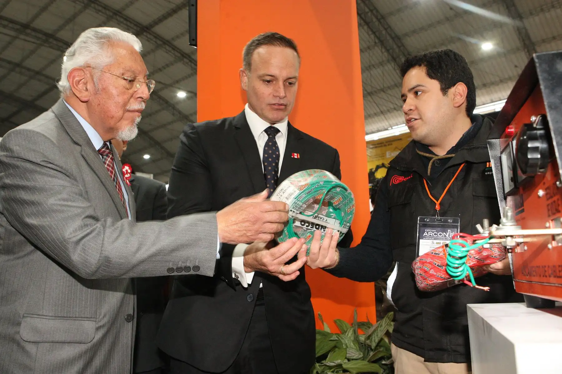 Ministro de Vivienda, Javier Pique inauguró Feria de la construción "Expoarcon 2018" en el Jockey Plaza.Foto:ANDINA/Héctor Vinces.