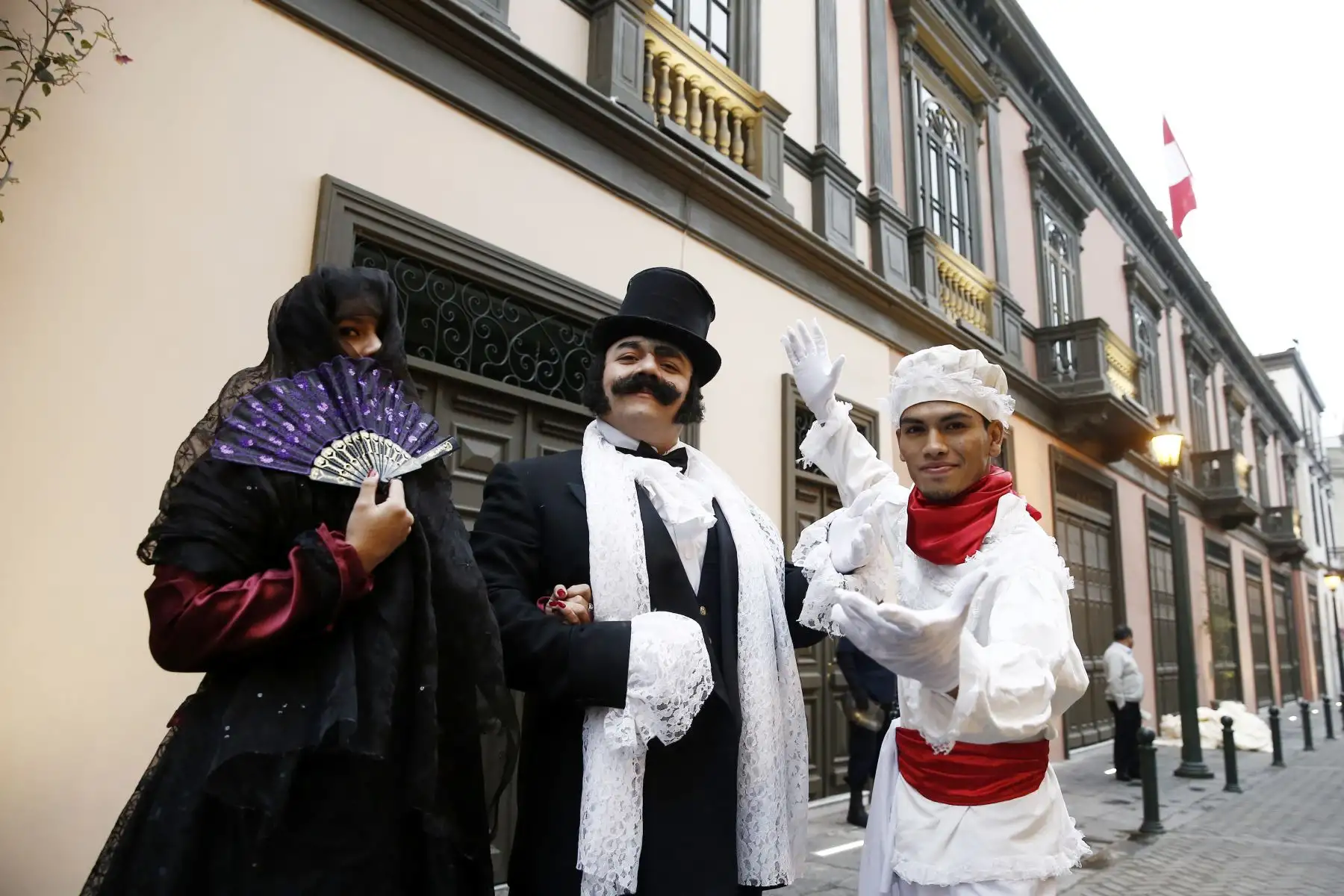 La recuperación de los balcones y fachadas mejorará la imagen de la capital, la seguridad de las edificaciones y será el punto de partida de recuperar el centro historico de Lima. Foto: ANDINA/Melina Mejía