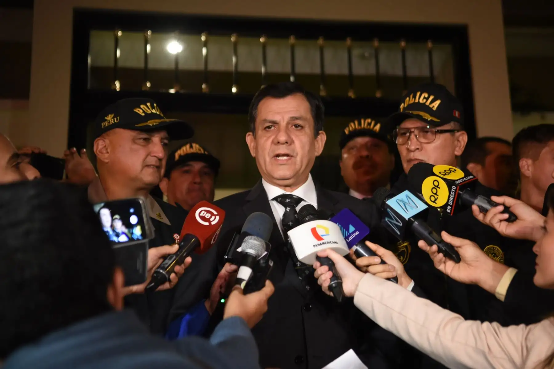 El ministro del Interior, Mauro Medina Guimaraes, supervisó los resultados de la operación ejecutada y destacó el trabajo continuo en la lucha contra el narcotráfico en distintas ciudades del país. Foto: ANDINA/Mininter