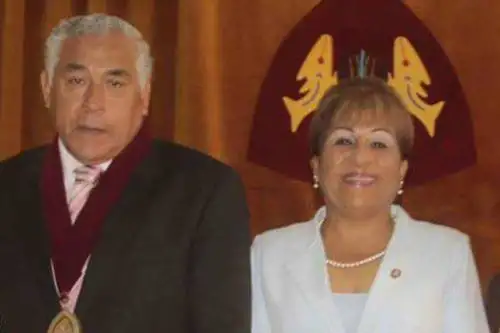 El Ministerio del Interior (Mininter) incluyó en su Programa de Recompensas a los prófugos exalcaldes Victoria Espinoza García y Julio Cortez Rojas, quienes postulan a la gobernación regional de Áncash y al municipio provincial del Santa, respectivamente. ANDINA/Difusión