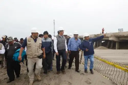 Ministro de la Producción, Raúl Pérez-Reyes, supervisa las obras que se vienen ejecutando en el Desembarcadero Pesquero Artesanal (DPA) de San José, en la región Lambayeque, cuyos trabajos de construcción demandan una inversión de S/ 32`240 329.53 soles