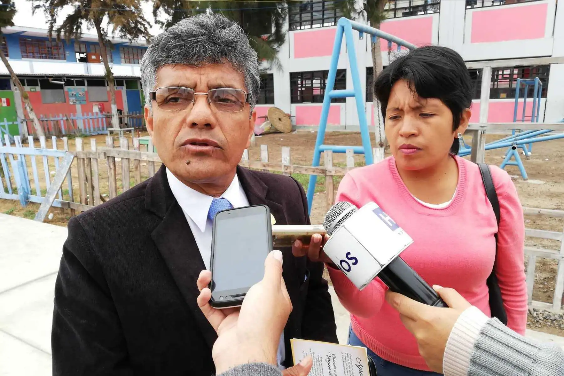 El primer regidor Humberto Ortiz Soto, asumirá provisionalmente la alcaldía de la Municipalidad Provincial del Santa, en la región Áncash, luego de la condena de 4 años de cárcel que dictó el Poder Judicial contra el burgomaestre en funciones, Julio Cortez Rojas, quien se encuentra en condición de prófugo de la justicia.