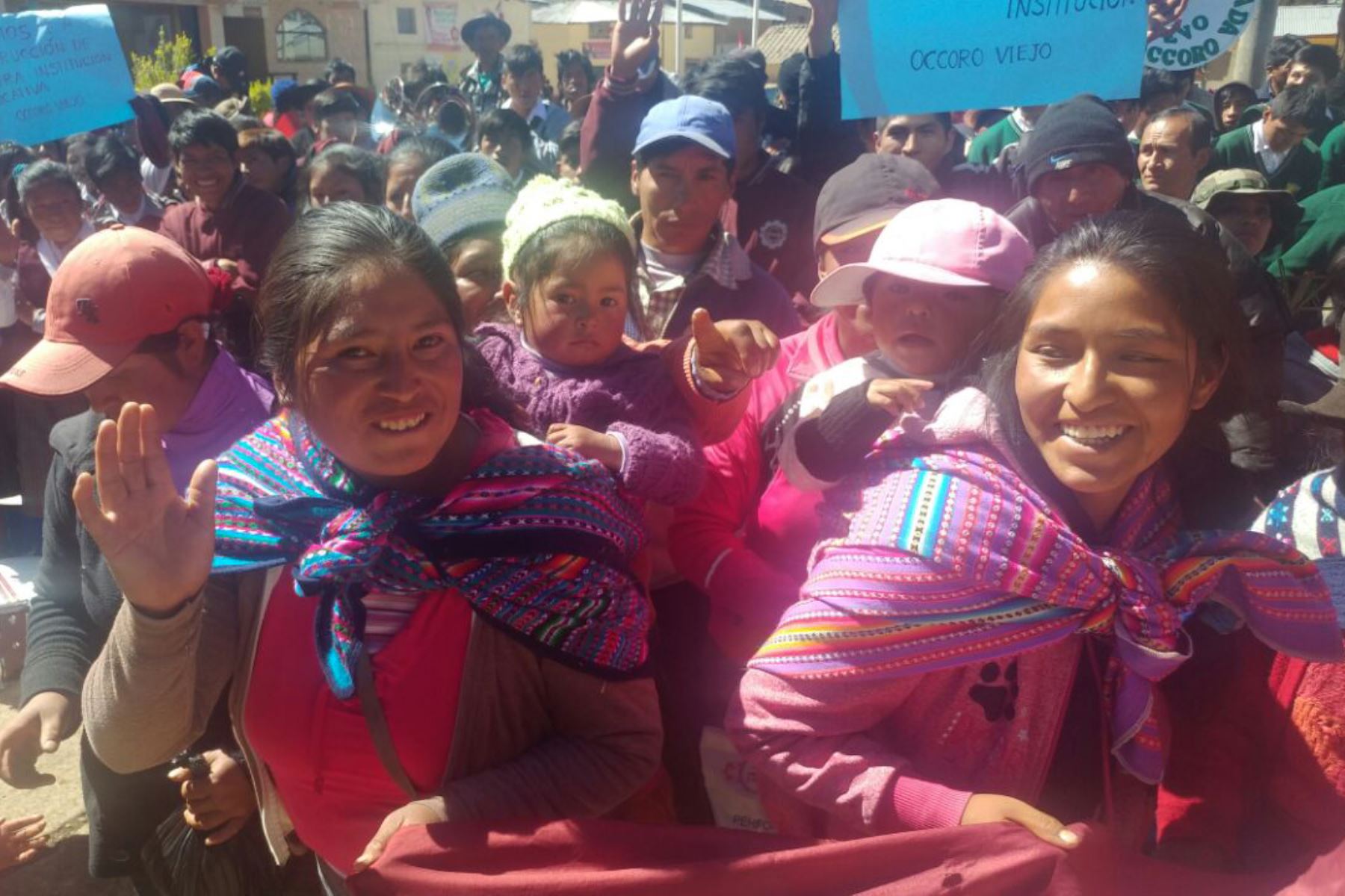 Ministerio De Defensa Entrega Ayuda Humanitaria Por Las Heladas En Huancavelica Galería 4717