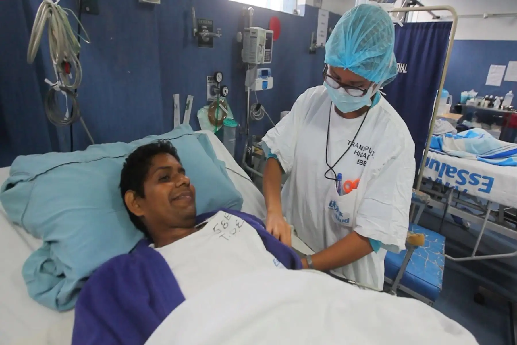 Trasplante de hígado salva a paciente al que le quedaban tres meses de vida. Foto: EsSalud.