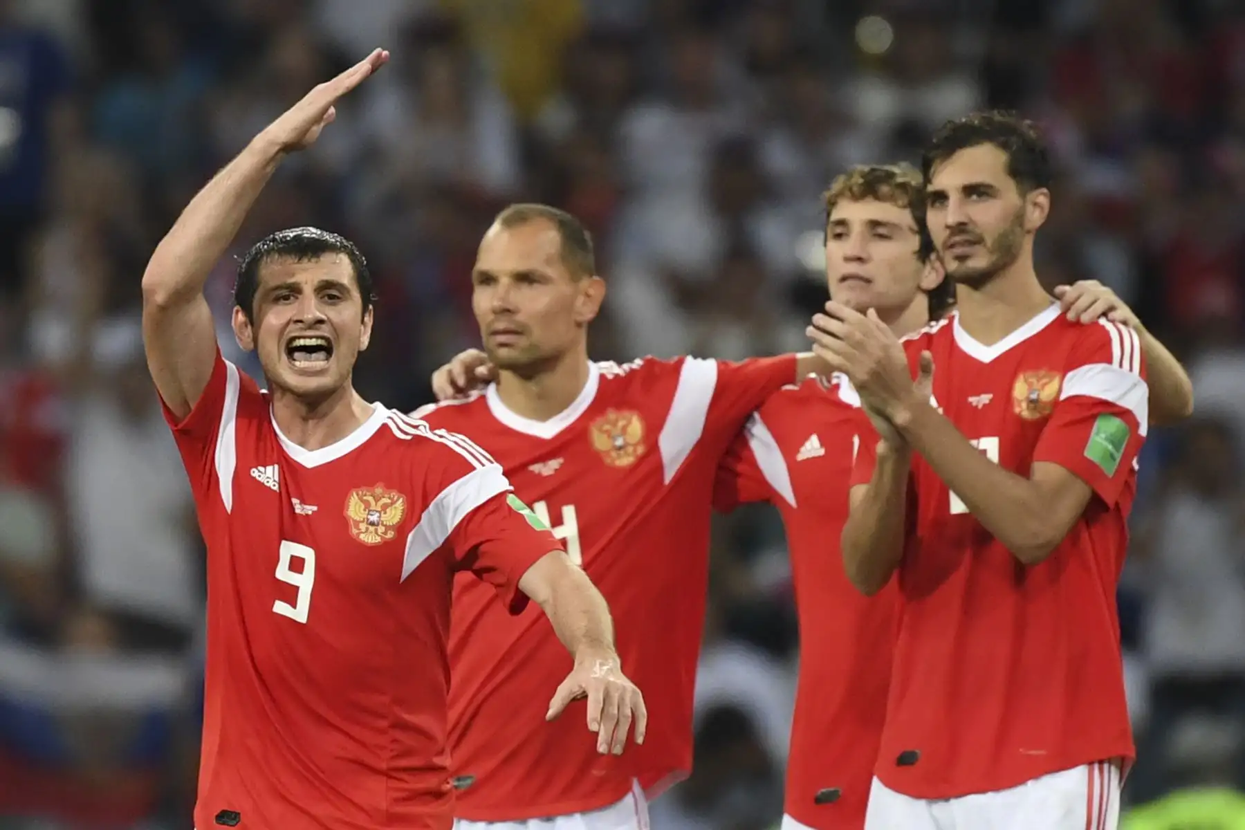Los jugadores de Rusia reaccionan durante la tanda de penales durante el partido de cuartos de final de la Copa del Mundo Rusia 2018 entre Rusia y Croacia en el Estadio Fisht en Sochi.Foto.AFP