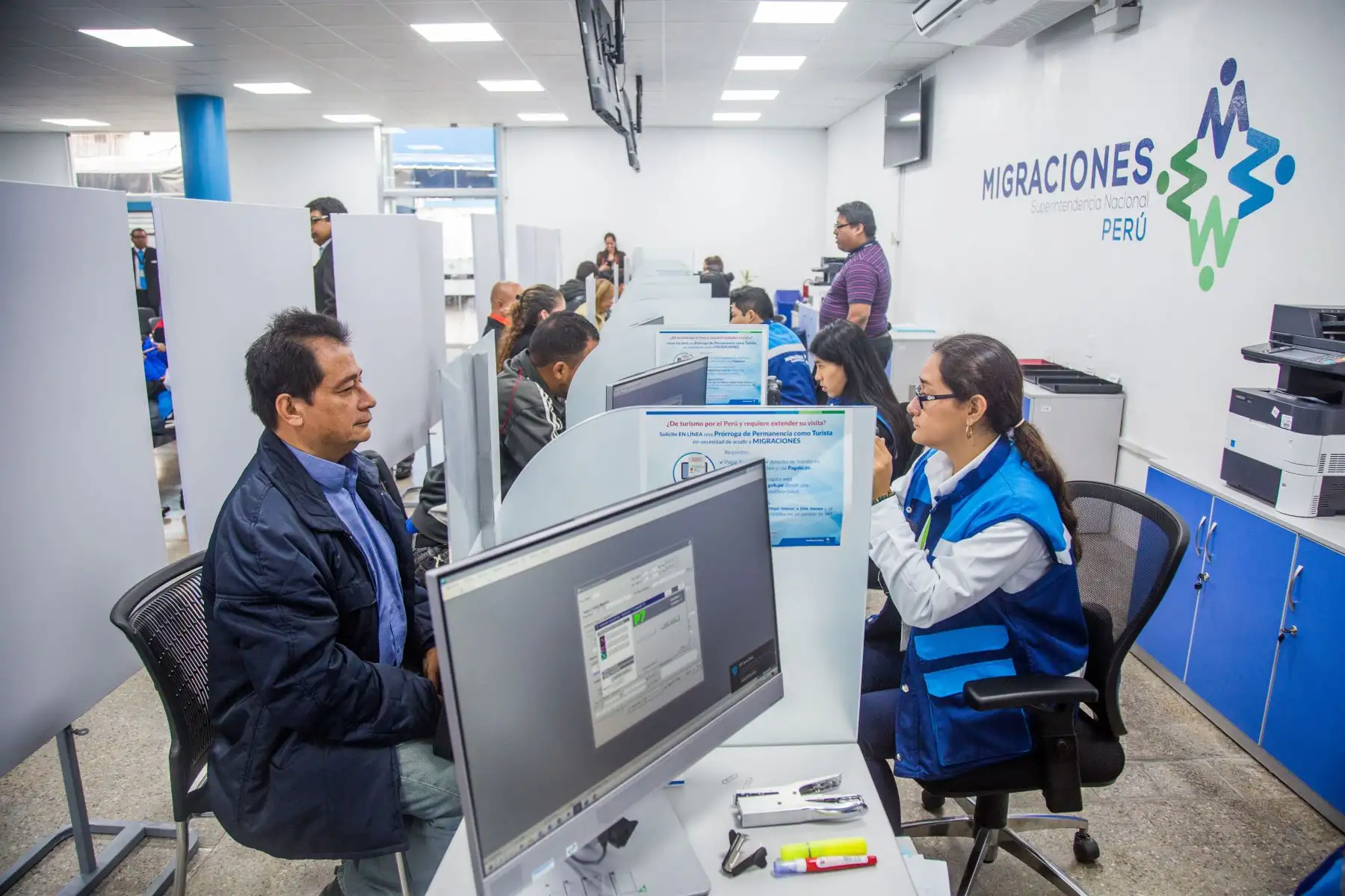 Atención ininterrumpida a ciudadanos extranjeros en Migraciones. Foto: Andina/Difusión