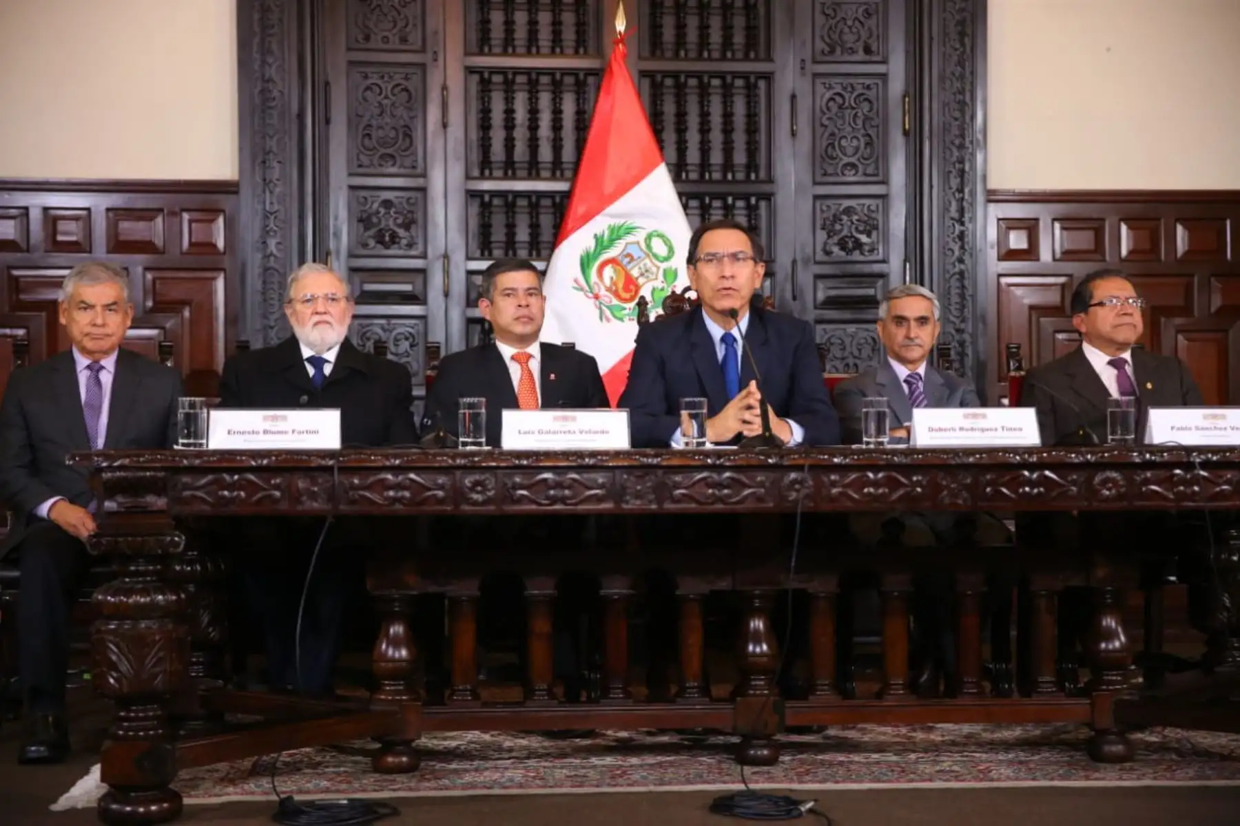 Presidente Martín Vizcarra encabeza la reunión del Consejo de Estado en Palacio de Gobierno. Participan los titulares del congreso, Poder Judicial, Fiscalía y TC. Foto: ANDINA/Prensa Presidencia.