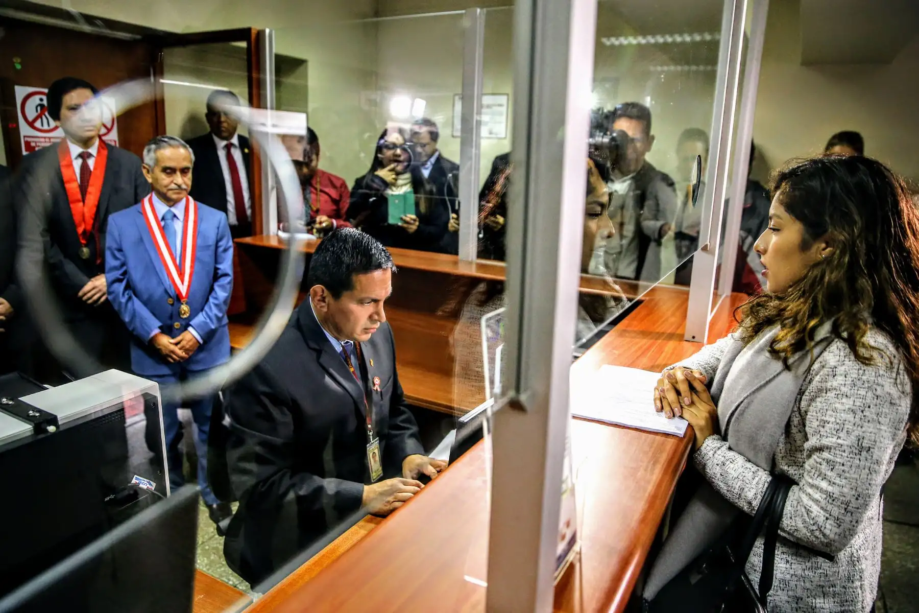 El presidente del Poder Judicial, Duberlí Rodríguez, implementó el Expediente Judicial Electrónico en juzgados laborales. Foto: ANDINA/Luis Iparraguirre