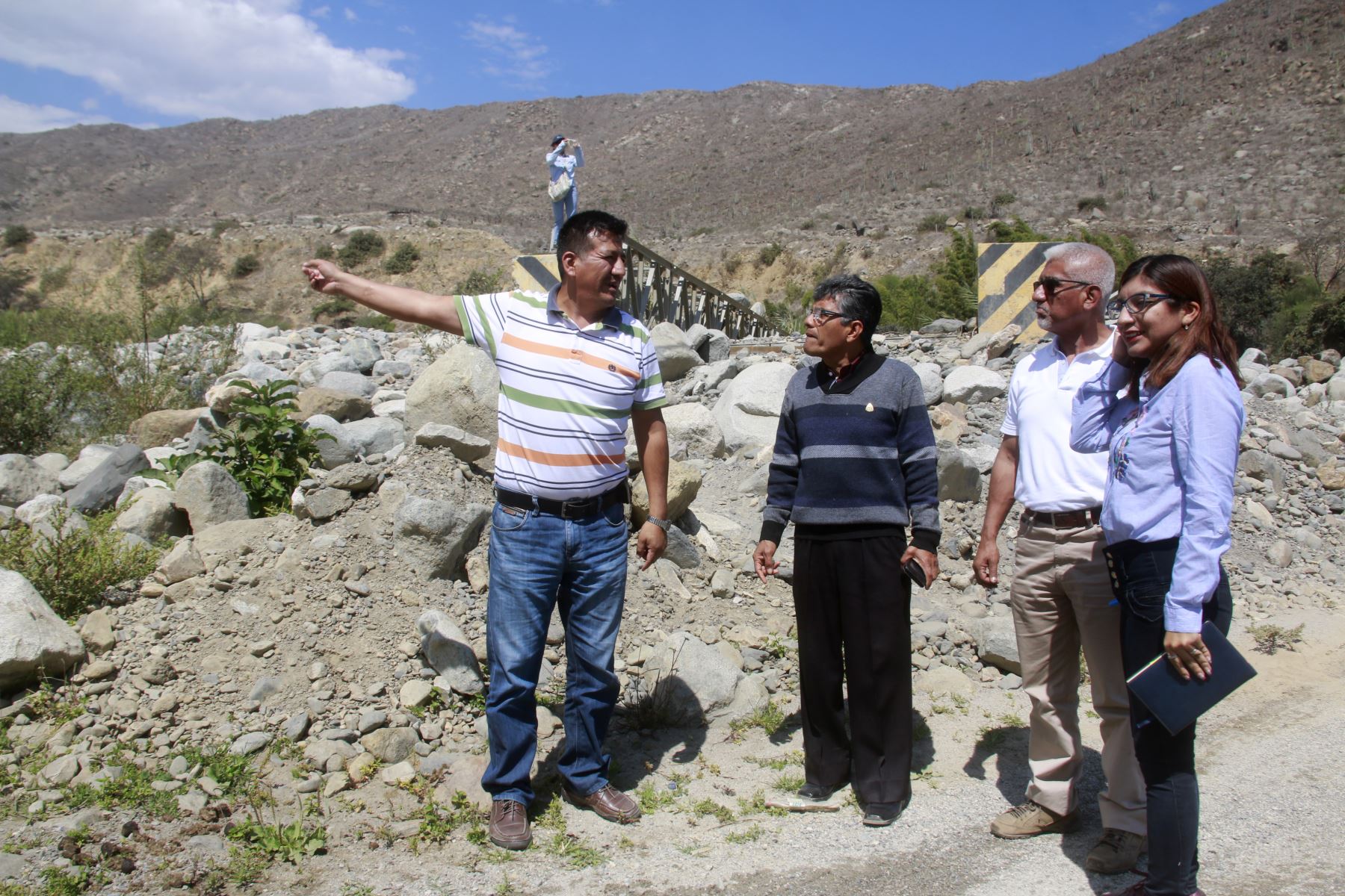 Especialistas de Provias Nacional inician estudios para construir puentes en provincia del Santa, región Áncash. ANDINA
