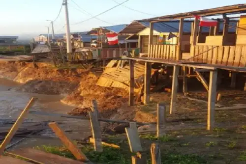 Loreto: reubican a familias damnificadas por erosión fluvial en distrito de Yavarí