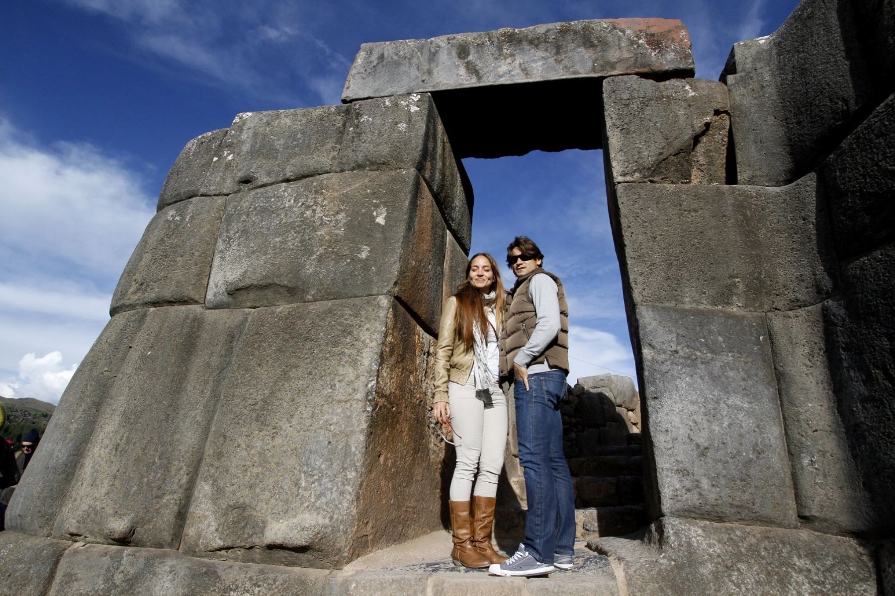 El sitio arqueológico Inca presenta numerosos recintos, plazas interiores. Sacsayhuamán es una maravilla arquitectónica.
Cusco Sacsayhuamán. Foto: ANDINA/Percy Hurtado