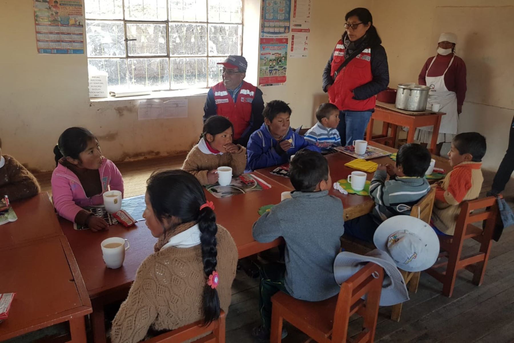 Equipo de Midis-Qali Warma supervisa el servicio alimentario en colegios ubicados en zonas afectadas por las heladas en Puno. ANDINA/Difusión