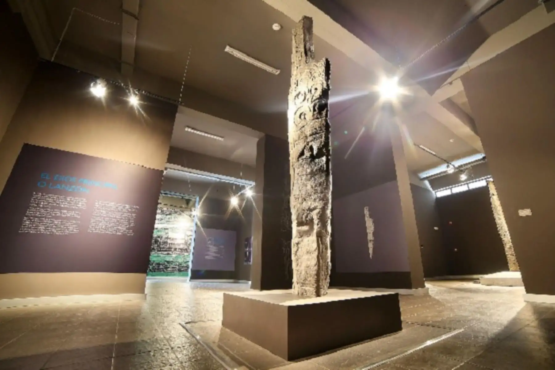 El Museo Nacional Chavín, inaugurado el 18 de julio de 2008 tras un proceso de remodelación, es uno de los 12 recintos culturales regionales que pueden recorrerse desde nuestra computadora, tablet o teléfono móvil, gracias al portal diseñado por el Ministerio de Cultura. ANDINA/Difusión