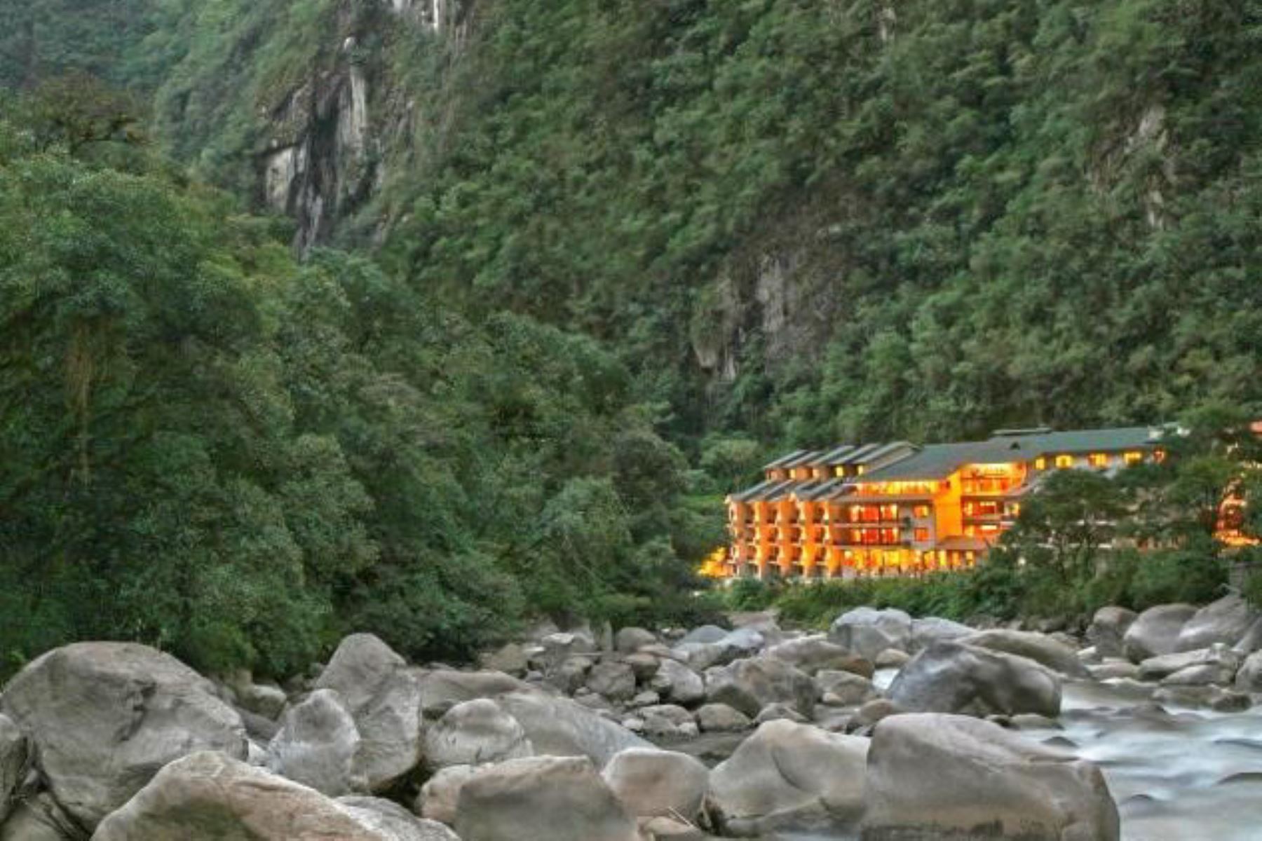 Reconocen a hotel de Machu Picchu entre los mejores del mundo.