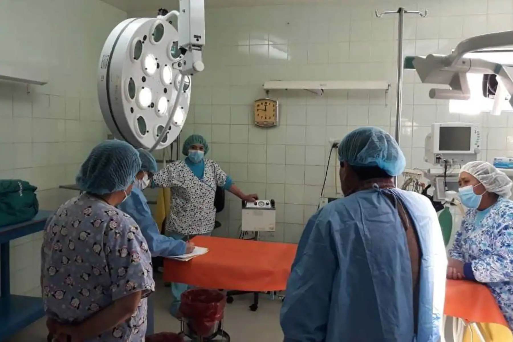 Profesionales de los equipos técnicos del Ministerio de Salud (Minsa), supervisaron las instalaciones y los servicios que se brindan en los hospitales de las regiones La Libertad, Lambayeque, Arequipa y Puno a fin de verificar las prestaciones que se bridan diariamente a la población.