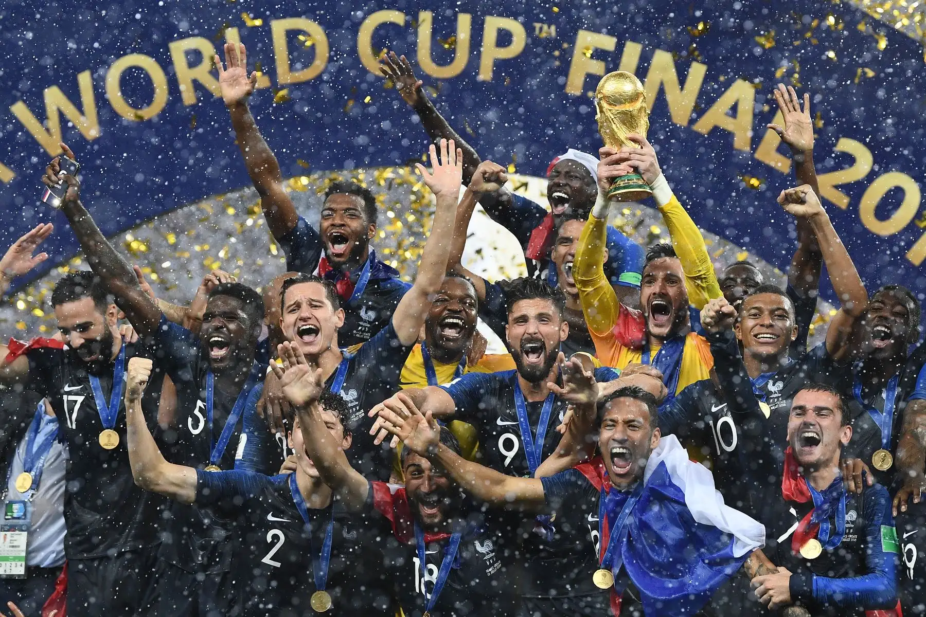 Francia celebran su trofeo de la Copa del Mundo durante la ceremonia, del partido de fútbol final de la Copa Mundial Rusia 2018.Foto:AFP