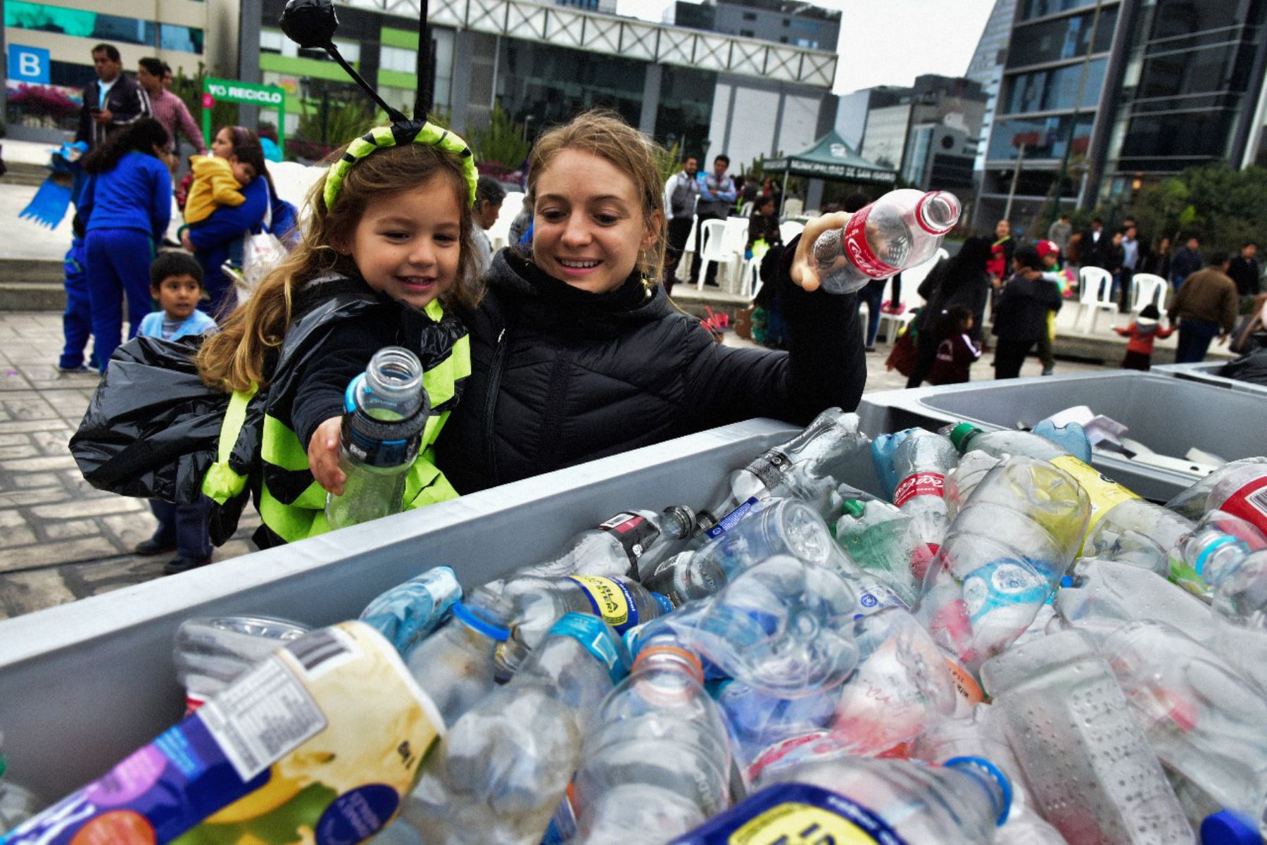 San Isidro promueve uso responsable del plástico. Foto: Andina/Difusión