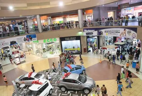 Centros comerciales crecieron en sus ventas en junio último. ANDINA/Carlos Lezama