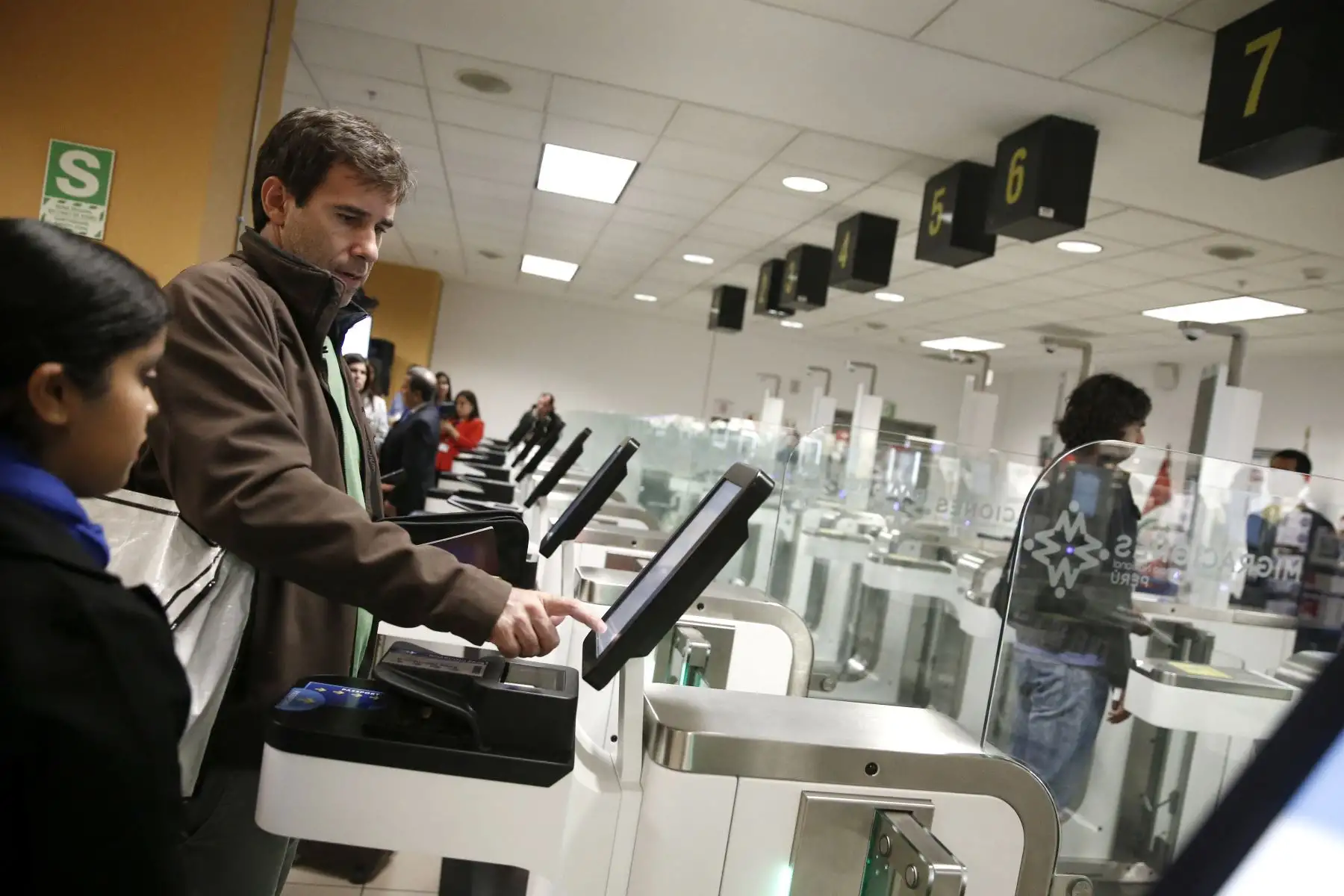 Se estima que 9000 pasajeros utilizarán a diario este sistema, cifra que se incrementará cuando las personas se familiaricen con esta tegnología.  Foto: ANDINA/Melina Mejía