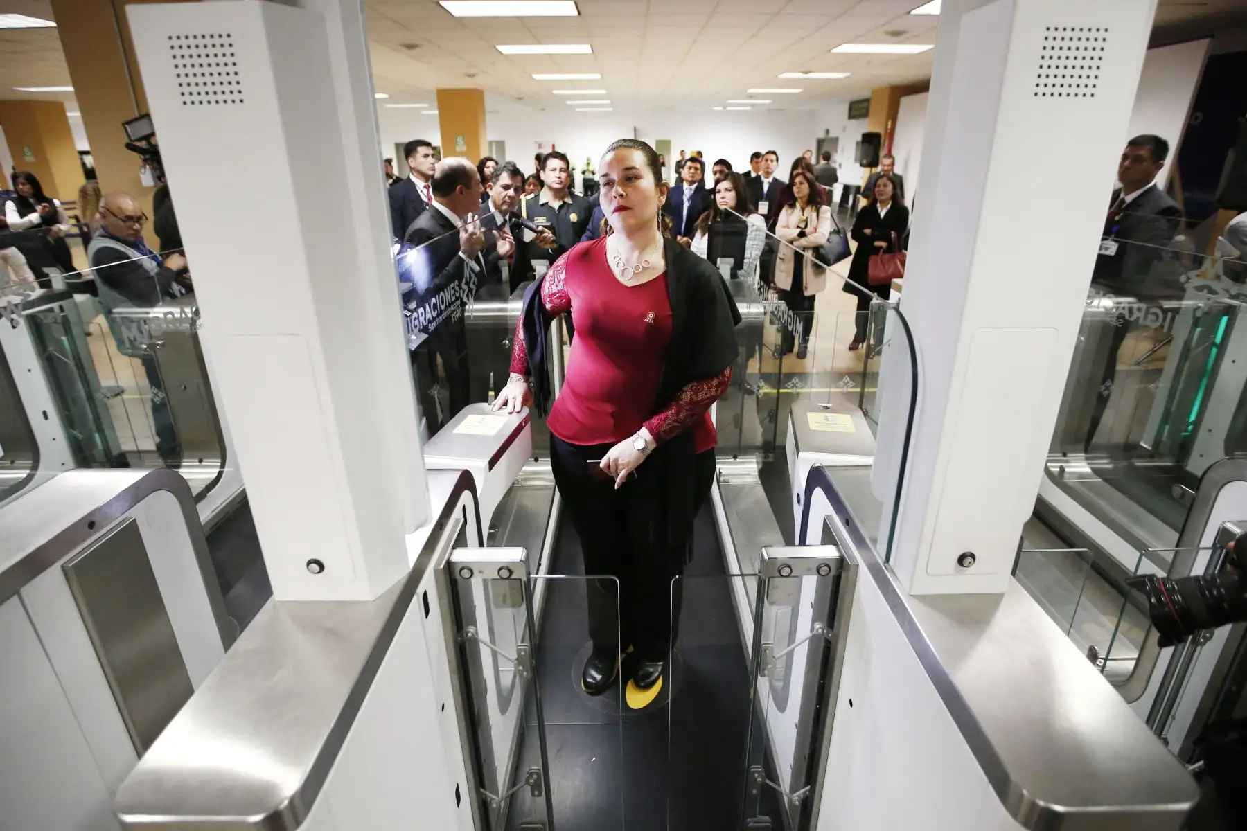 En noviembre del 2016 se instalaron las primeras seis E-Gates en el aeropuerto Jorge Chavez.  Foto: ANDINA/Melina Mejía