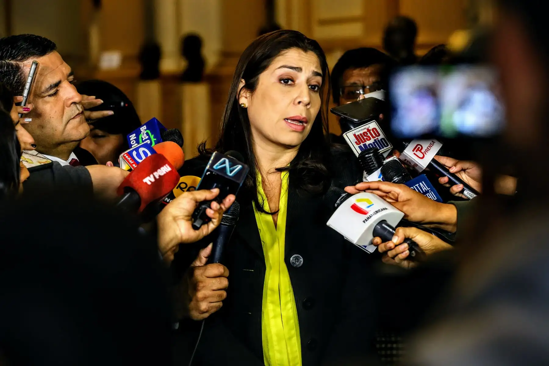 Congresista Úrsula Letona, ofrece rueda de prensa en el Congreso de la República. Foto: ANDINA/Luis Iparraguirre
