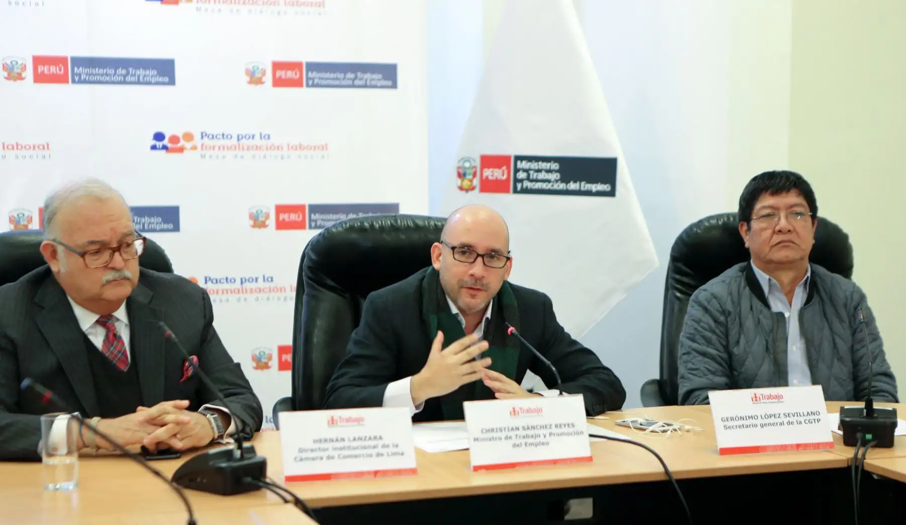 Ministro de Trabajo y Promoción del Empleo, Christian Sánchez.