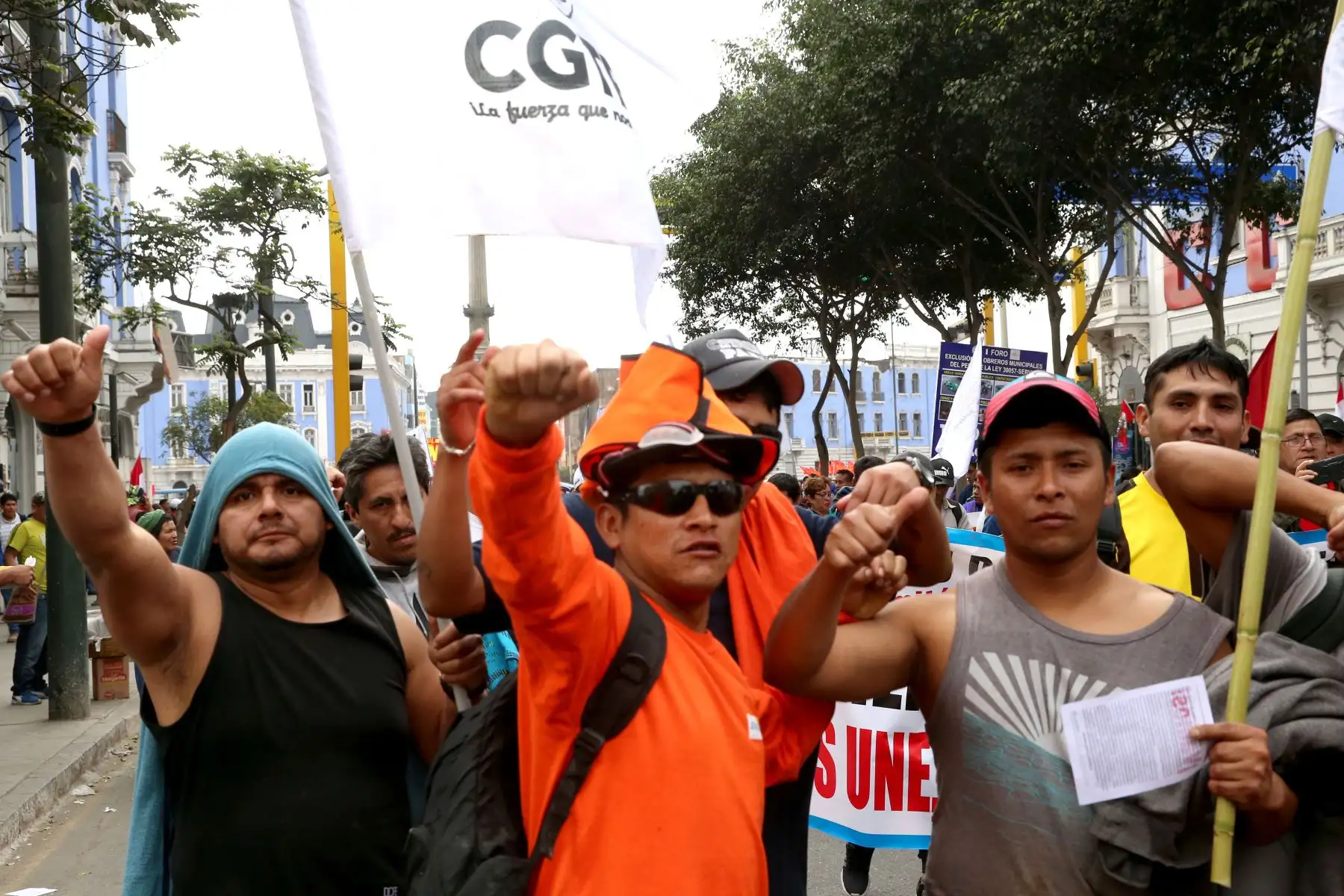 Cientos de manifestantes recorren las calles de Lima en protesta por la corrupción en el poder judicial: ANDINA/Dante Zegarra