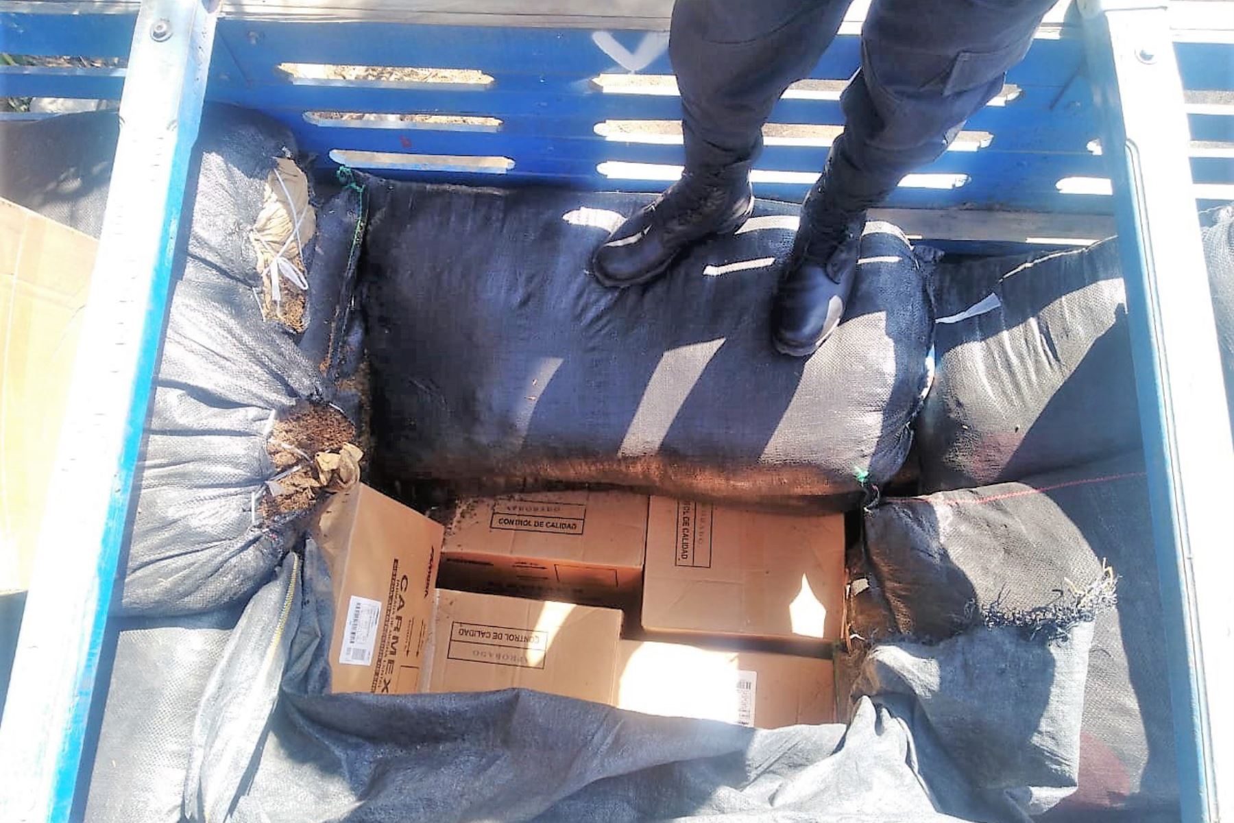 Policía interviene e incauta cargamento de explosivos en Casma