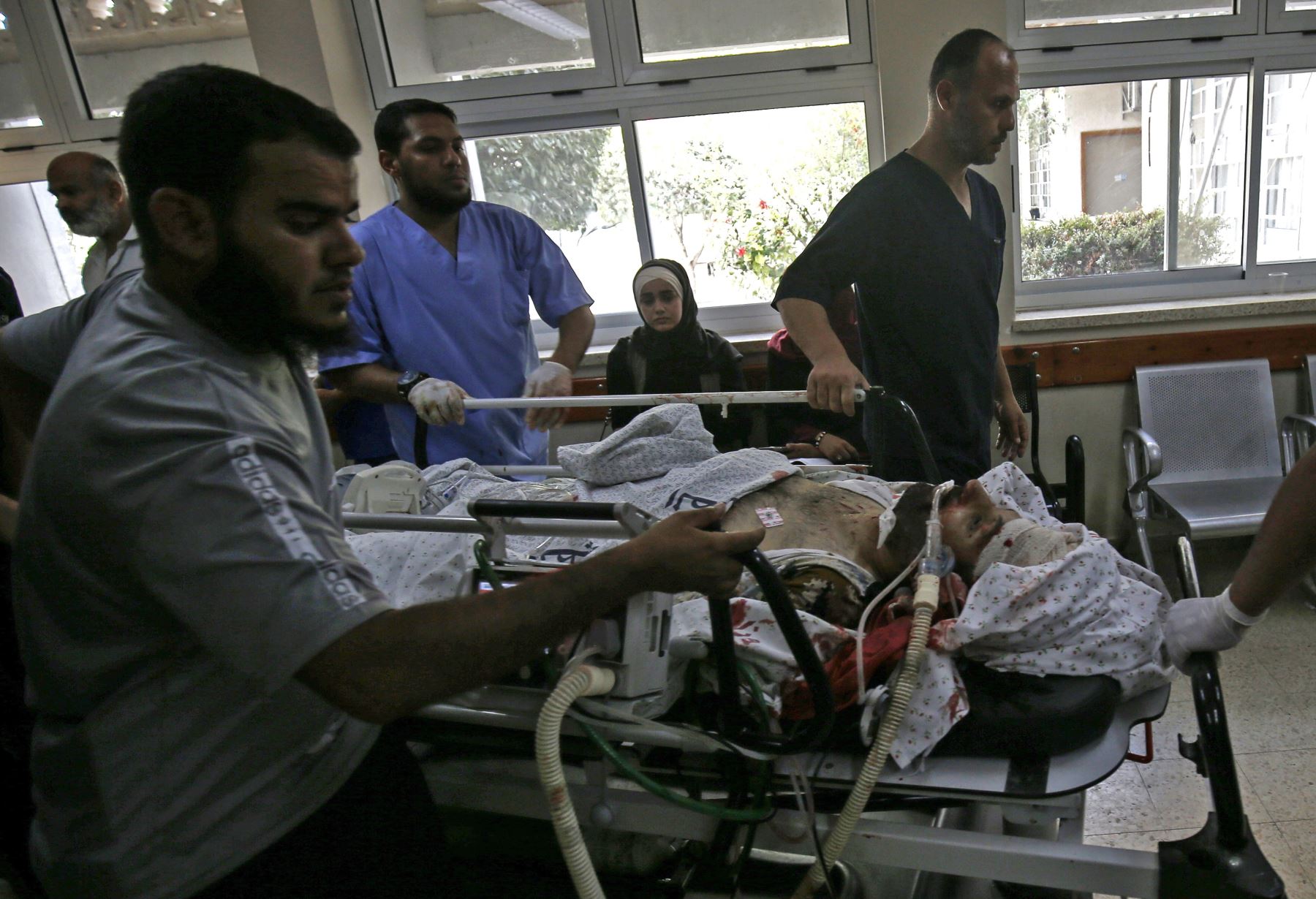 Palestino herido por disparos del ejército israelí Foto: AFP