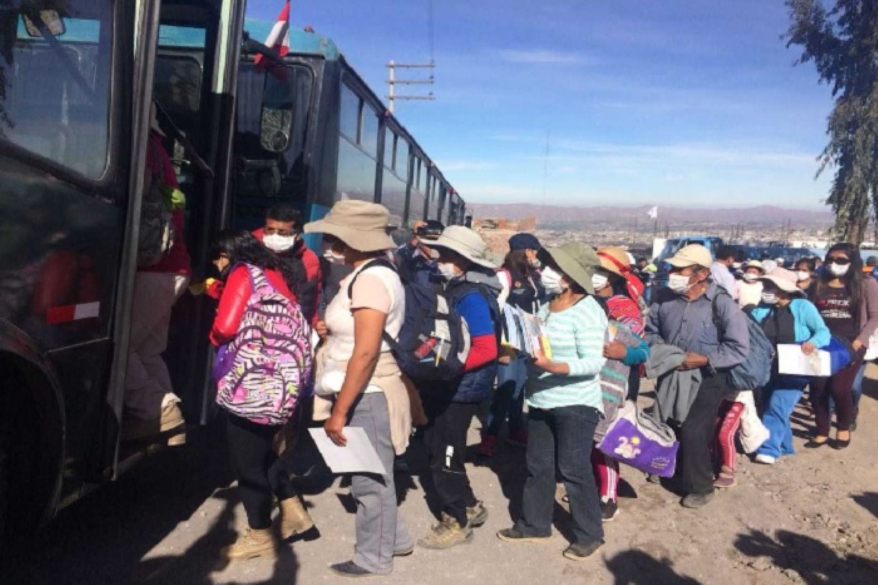 Arequipa: pobladores participan activamente de simulacro de erupción volcánica