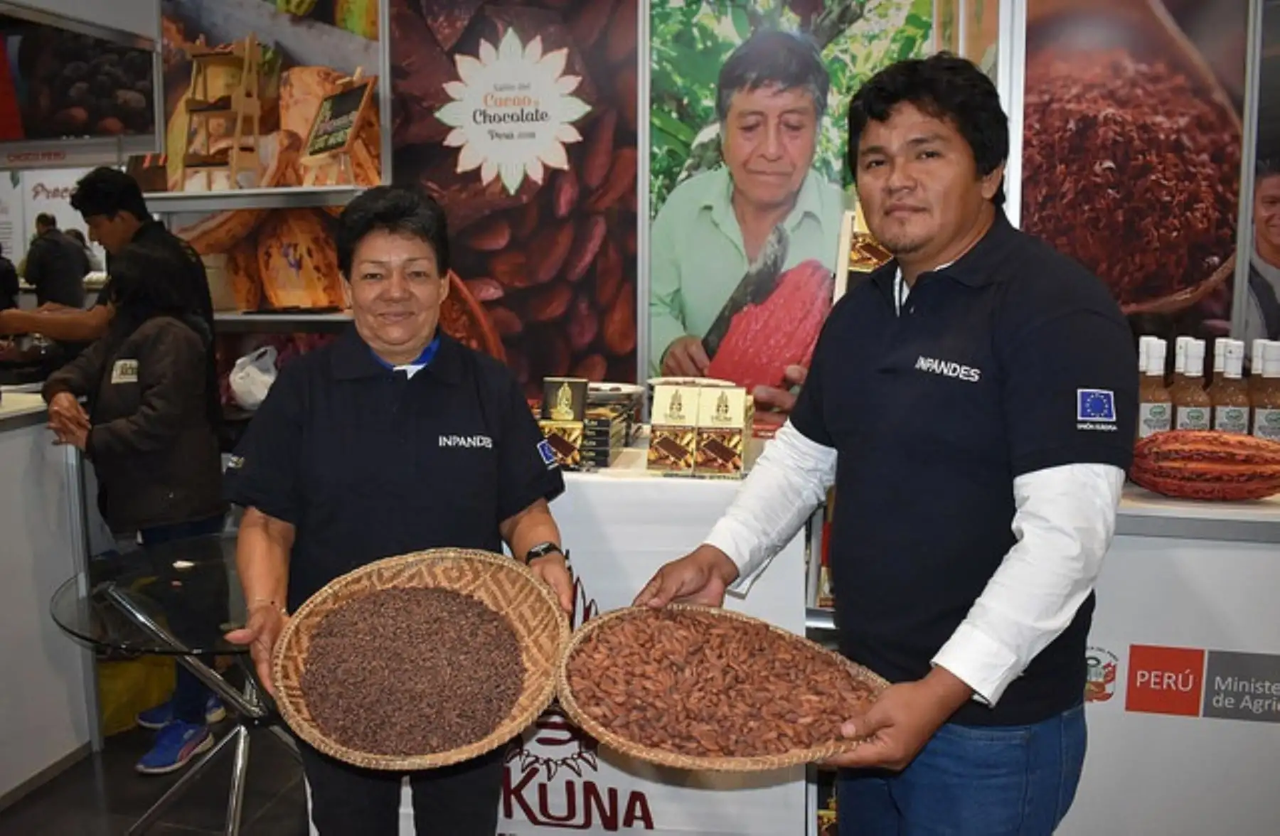 Productores de la zona fronteriza con Colombia en IX Salón del Cacao y Chocolate en Lima. Foto: Cortesía.
