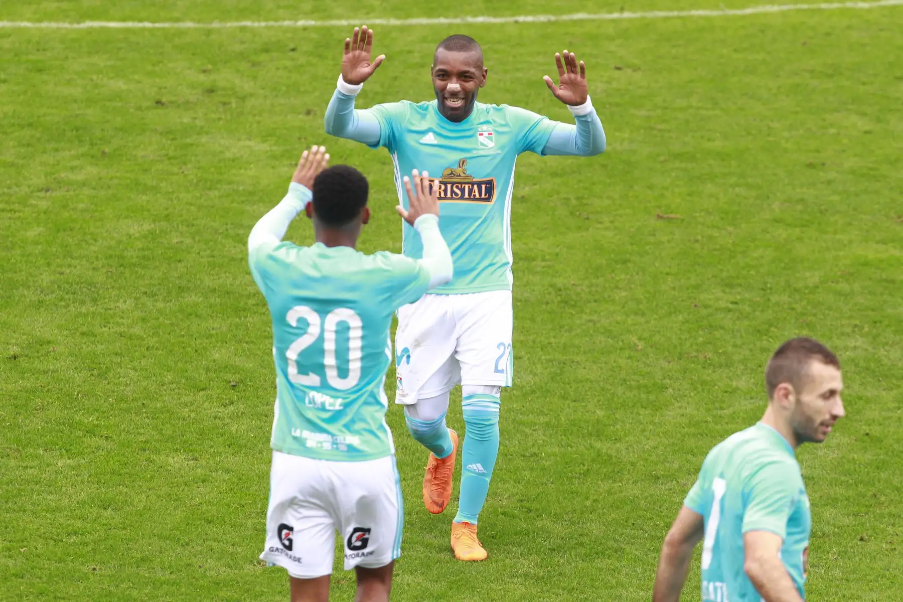 Sporting Cristal ganó 2 a 0 ante Melgar por el Torneo de Apertura de fútbol peruano . Foto - ANDINA/Eddy Ramos.