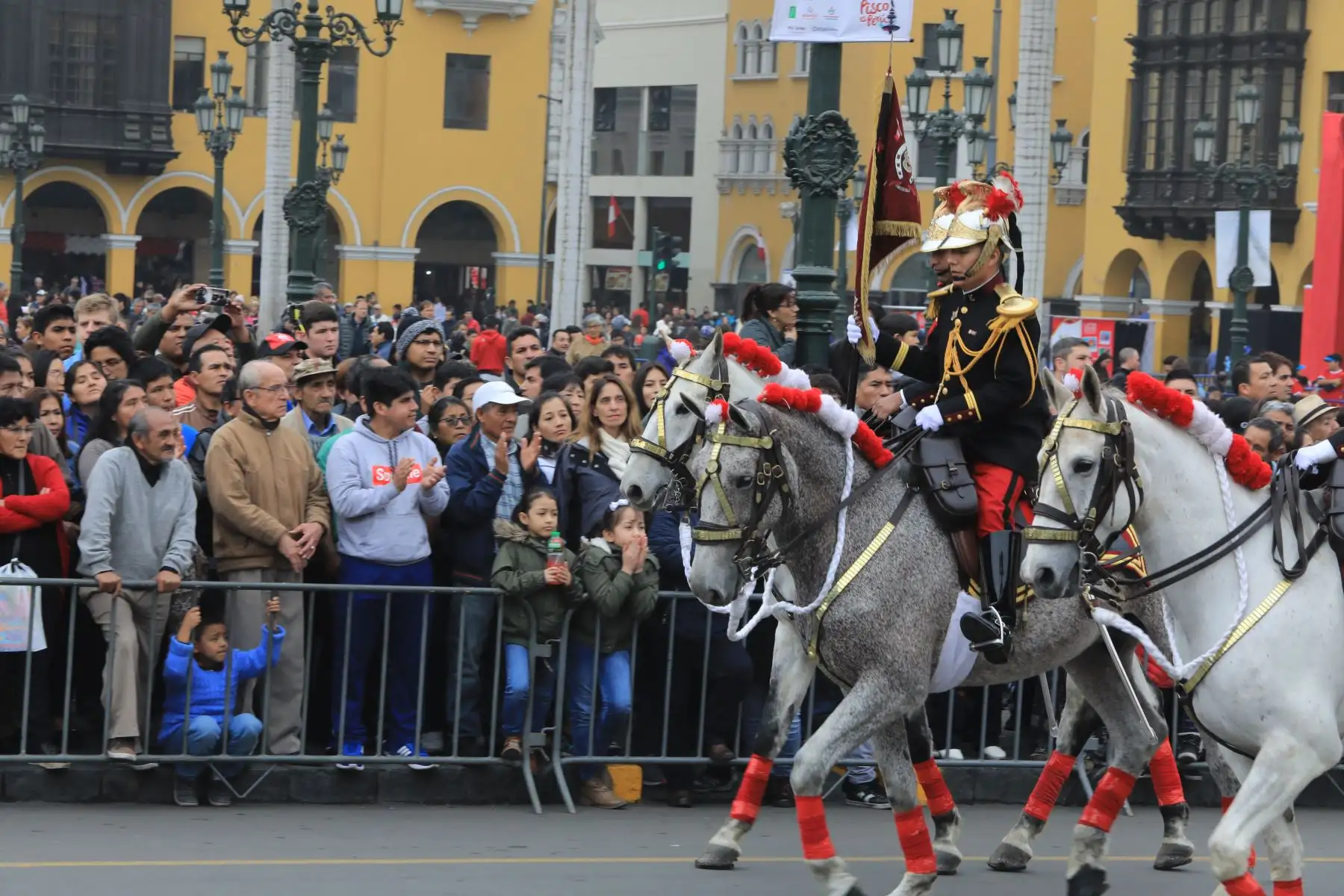 Ministra de la Mujer  Ana Mendieta, presidió  el cambio de guardia en Palacio de Gobierno.Foto: ANDINA/Mimp