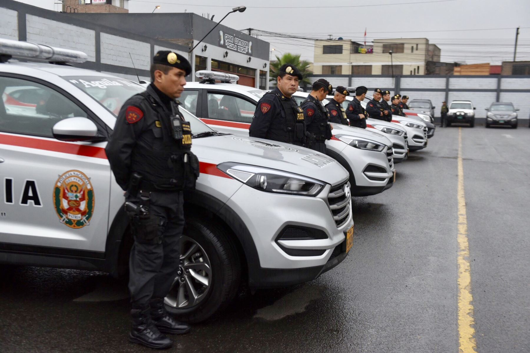 Ministro del Interior Mauro Medina participa en ceremonia de entrega de patrulleros al Departamento de Seguridad de Bancos Aguilas Negras de la Policía Peru por parte de Asbanc. Foto: ANDINA/Mininter
