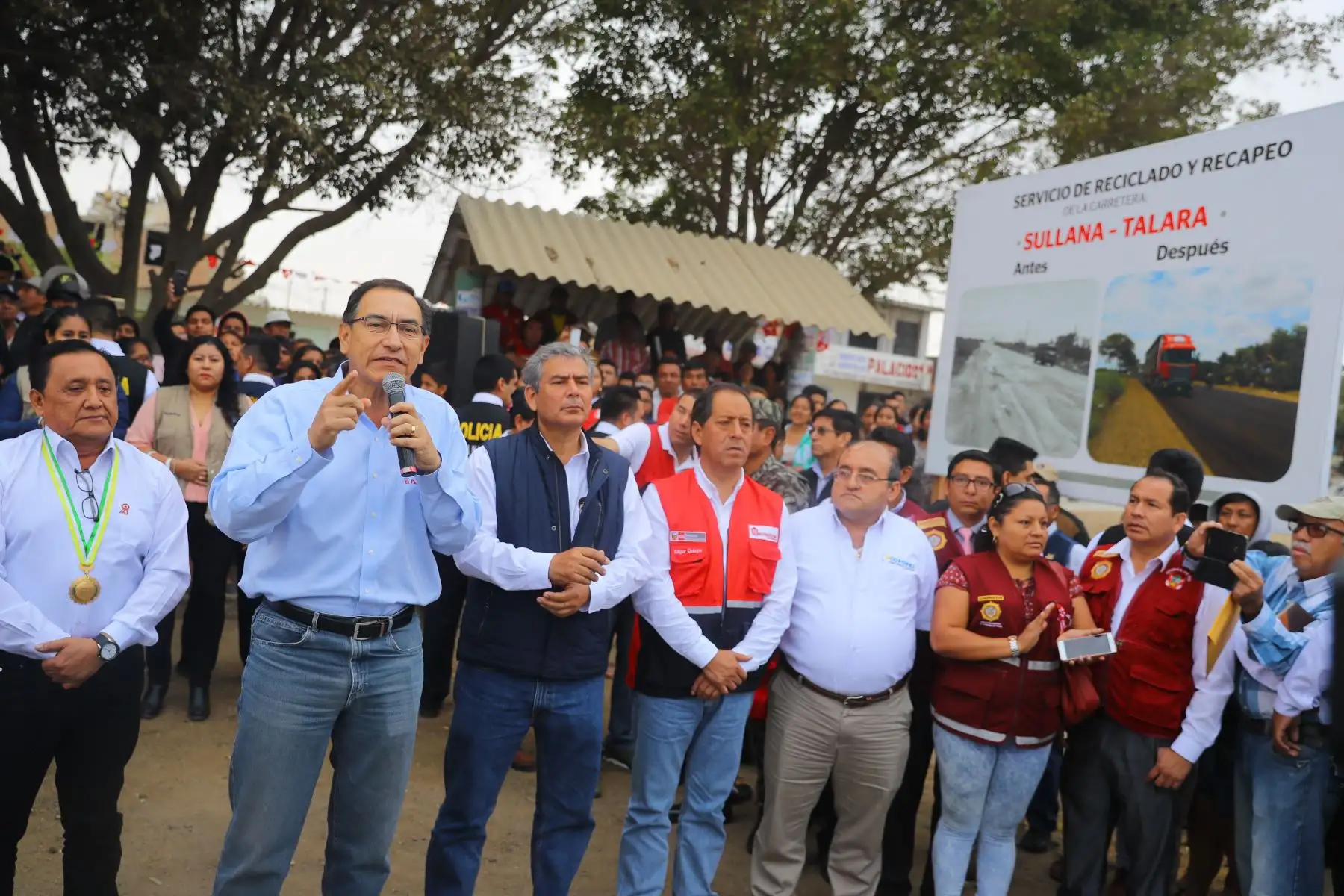 Presidente Martín Vizcarra, hace entrega de las obras de rehabilitación de la carretera Sullana - Talara (Piura). Foto: ANDINA/Prensa Presidencia