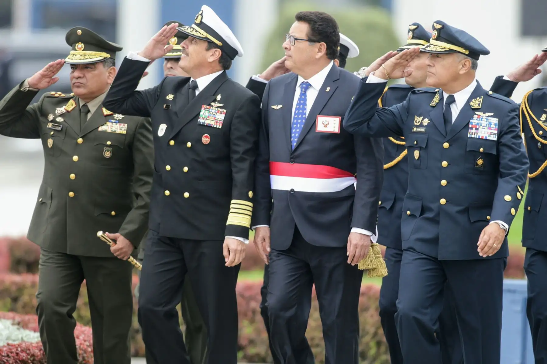 Segunda vicepresidenta de la República, Mercedes Aráoz, encabeza ceremonia castrense en la base aérea Las Palmas por aniversario de la Fuerza Aérea del Perú. Foto: ANDINA/Luis Iparraguirre