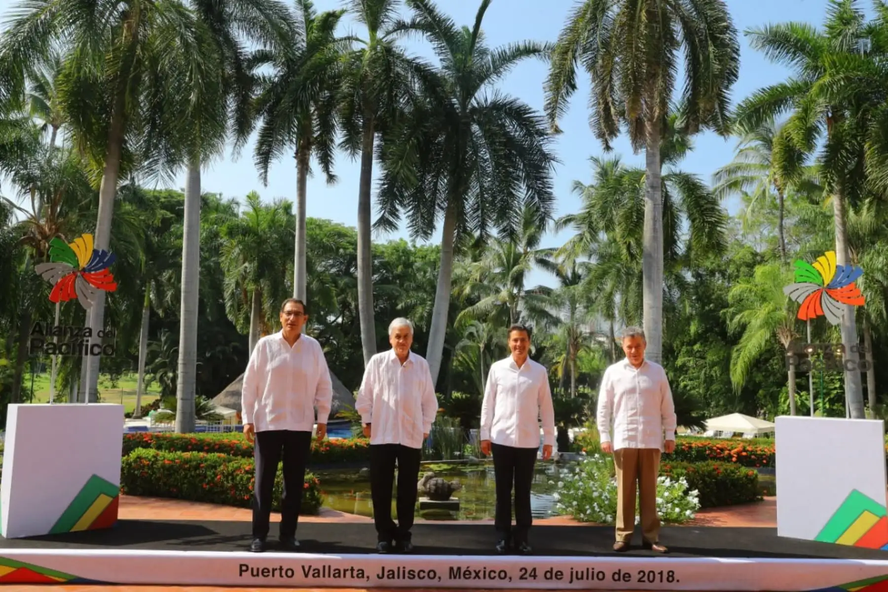Foto oficial de la XIII Cumbre Presidencial en Puerto Vallarta, México de los jefes de Estado de Perú, Martín Vizcarra; Chile, Sebastián Piñera; Colombia, Juan Manuel Santos; y México, Enrique Peña Nieto, que forman parte de la Alianza del Pacífico.Foto: ANDINA/Prensa Presidencia
