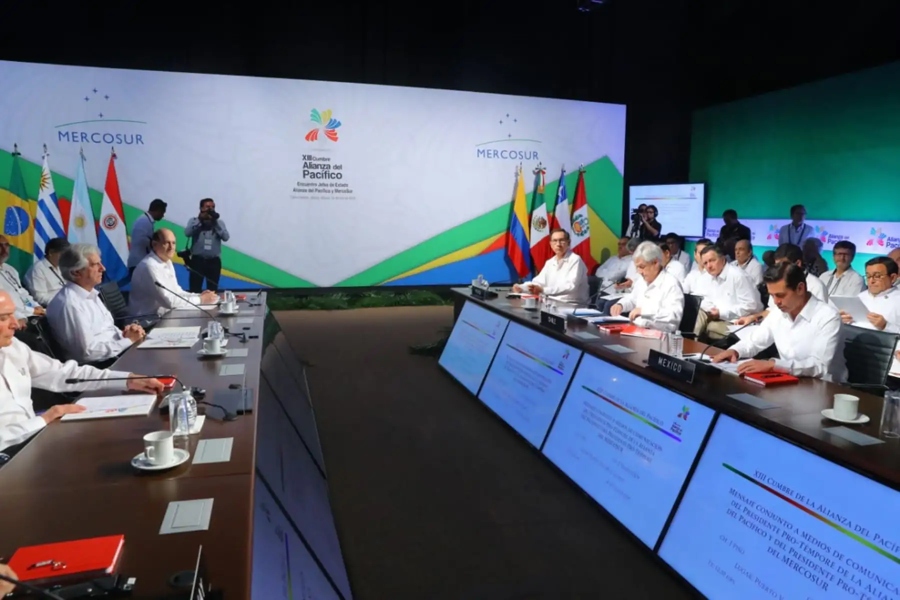 Reunión de presidentes del Alianza del Pacifico y del Mercosur. Foto: ANDINA/Prensa Presidencia