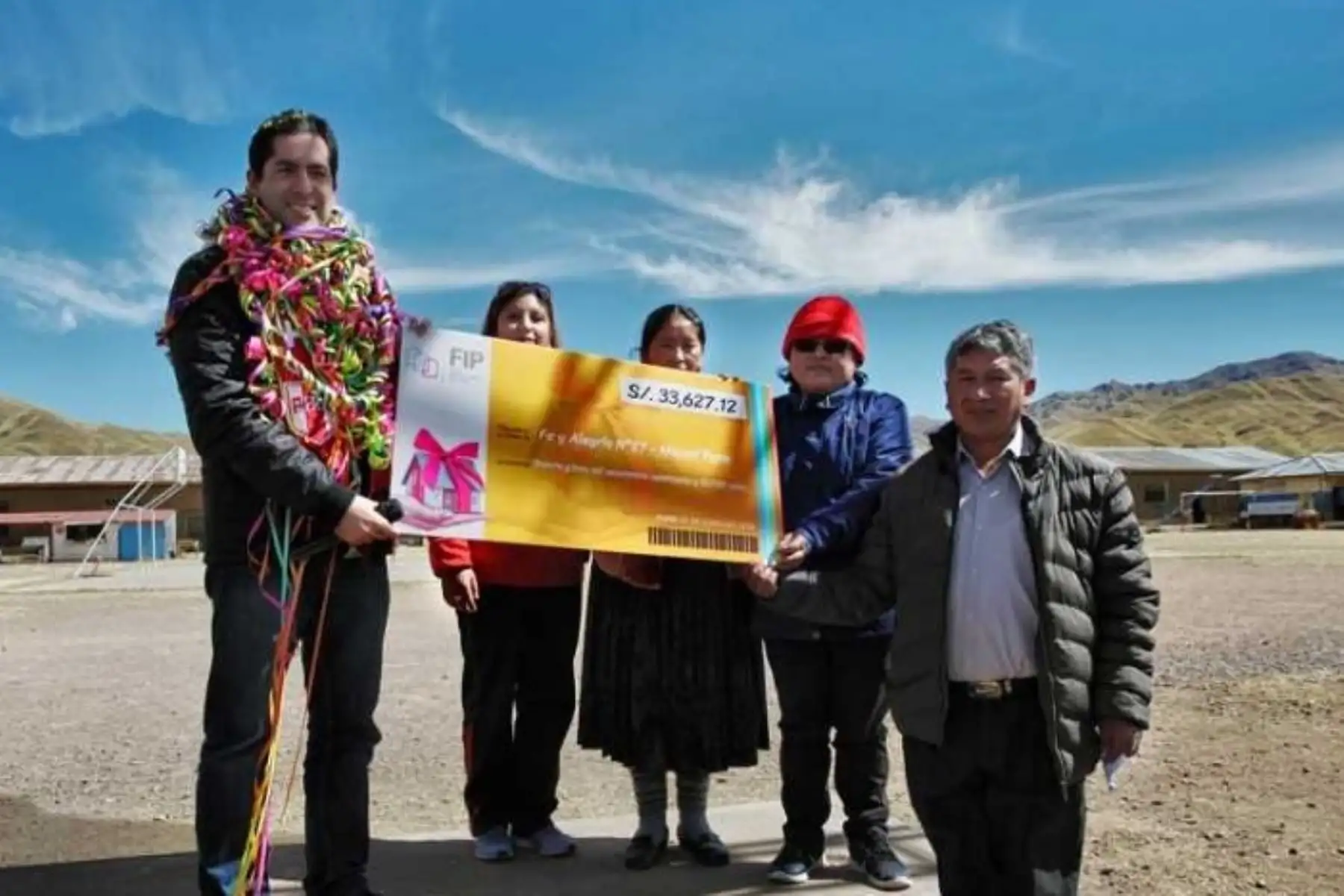 Monto donado sirve para la restauración de infraestructura y para hacer nuevas construcciones.