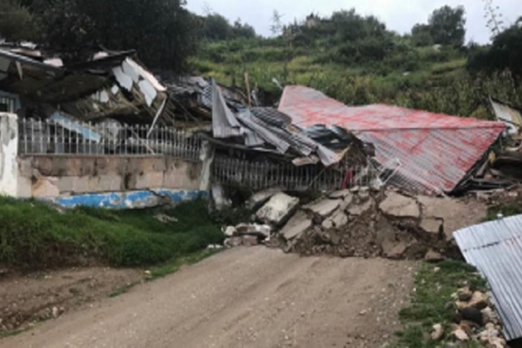 Cusco: con drones evaluarán daños en comunidad afectada por deslizamiento