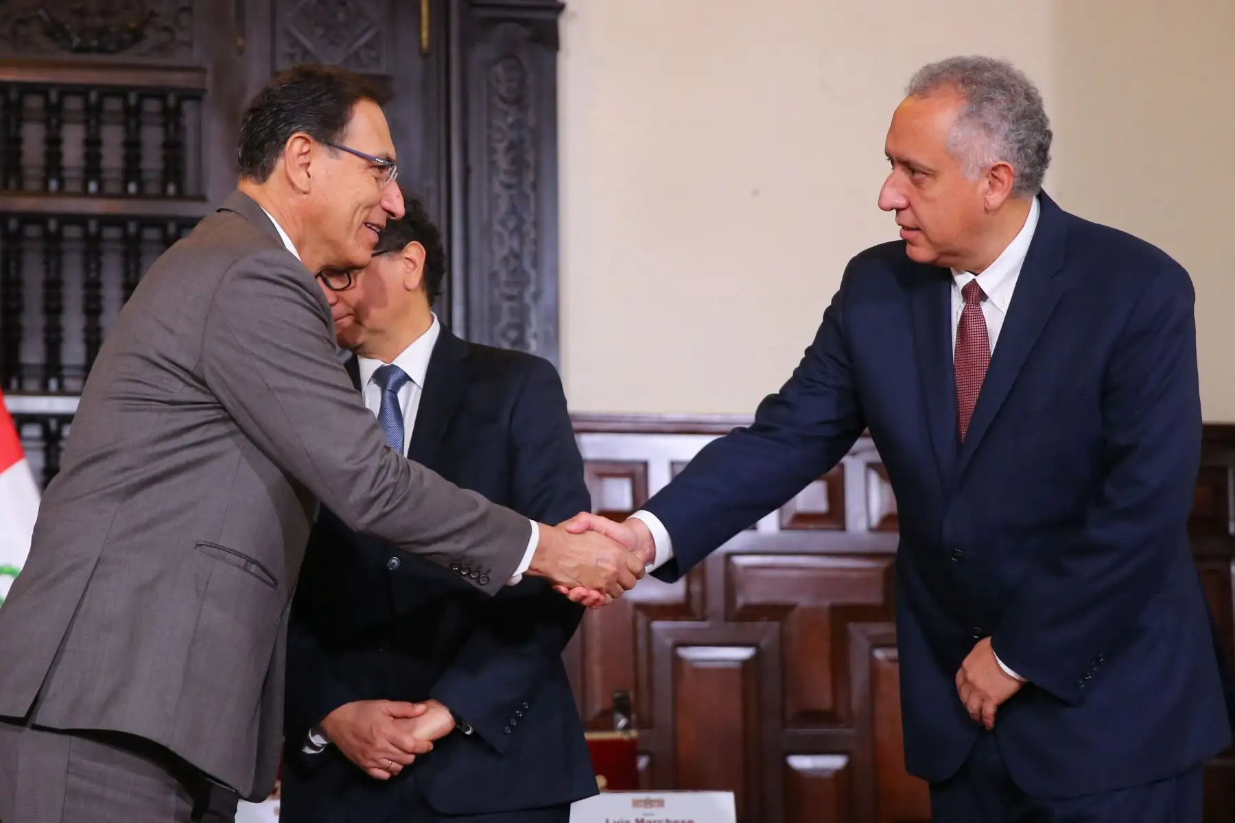 El presidente de la República, Martín Vizcarra, anunció hoy el inicio de la ejecución del megaproyecto minero Quellaveco para la producción de cobre en Moquegua, que estará a cargo de consorcio Anglo American - Mitsubishi, y dinamizará la economía del país.Foto: ANDINA/Prensa Presidencia
