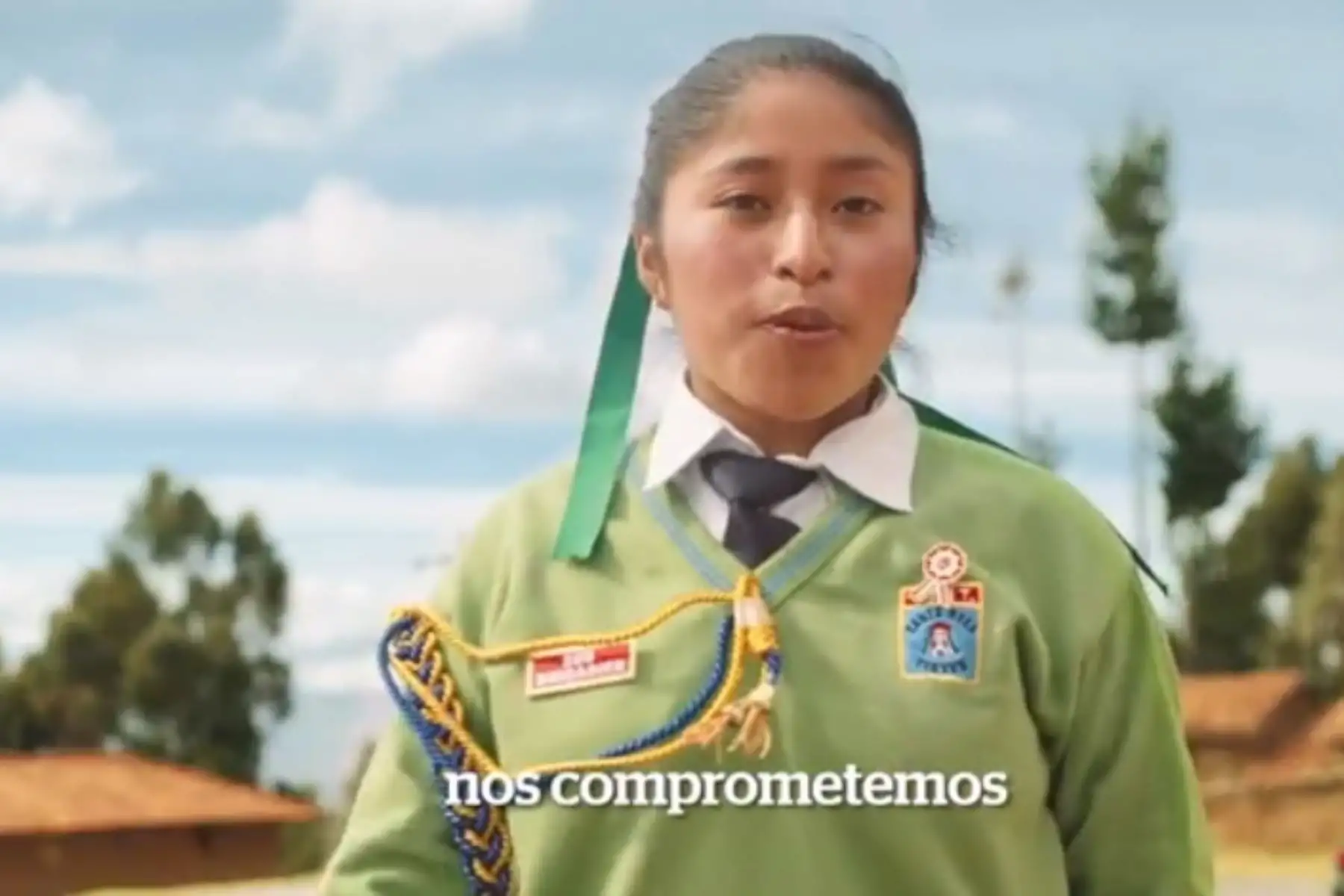 Mensaje de estudiantes rurales por un Perú más justo y sin corrupción.