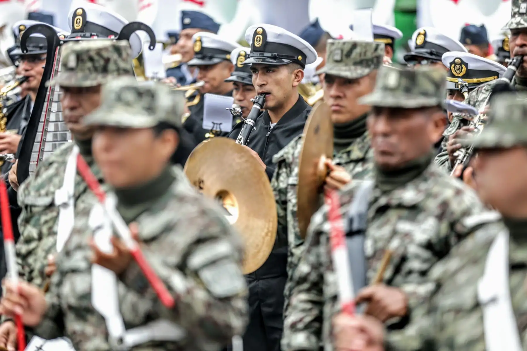 Práctica del Desfile Militar en la avenida Brasil, que se realizará el 29 de julio.  Foto: ANDINA/Luis Iparraguirre