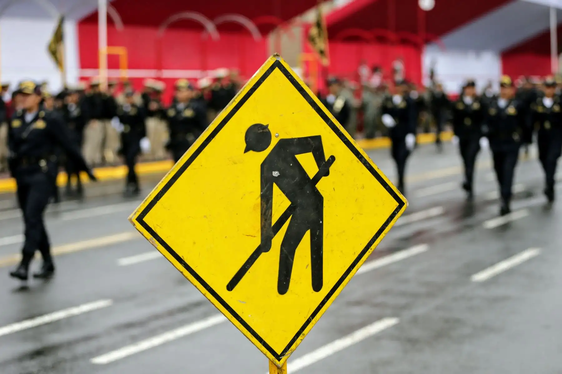 Práctica del Desfile Militar en la avenida Brasil, que se realizará el 29 de julio.  Foto: ANDINA/Luis Iparraguirre