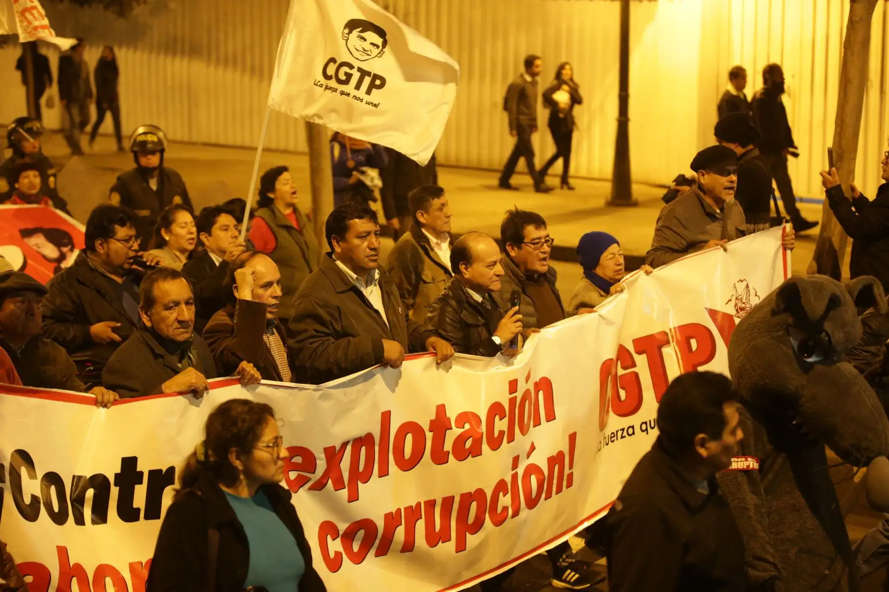 Miles de Ciudadanos participaron en la segunda marcha contra la corrupción, por las calles de Lima.Foto: ANDINA/Jhony Laurente