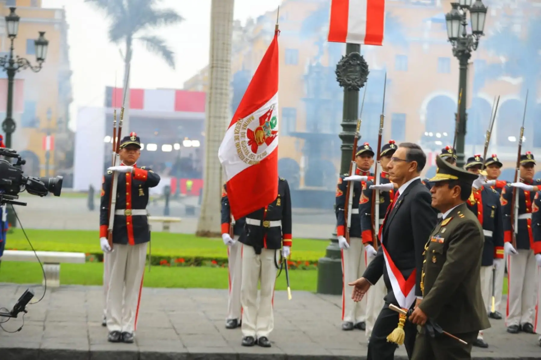 El Presidente de la República, Martín Vizcarra Cornejo, participa en la misa solemne y tedeum por Fiestas Patrias que se realiza en la Catedral de Lima.  Foto: ANDINA/Prensa Presidencia.
