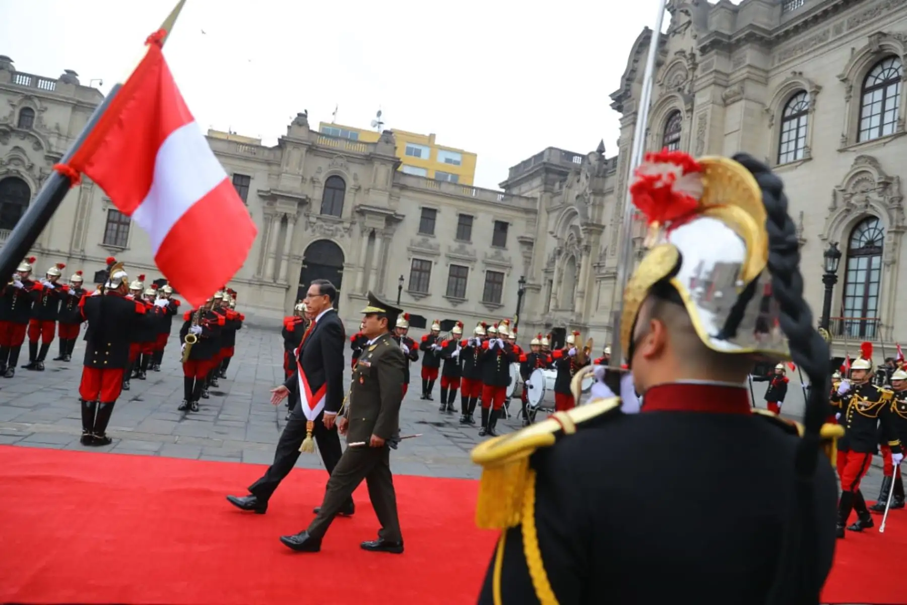 El Presidente de la República, Martín Vizcarra Cornejo, participa en la misa solemne y tedeum por Fiestas Patrias que se realiza en la Catedral de Lima.  Foto: ANDINA/Prensa Presidencia.